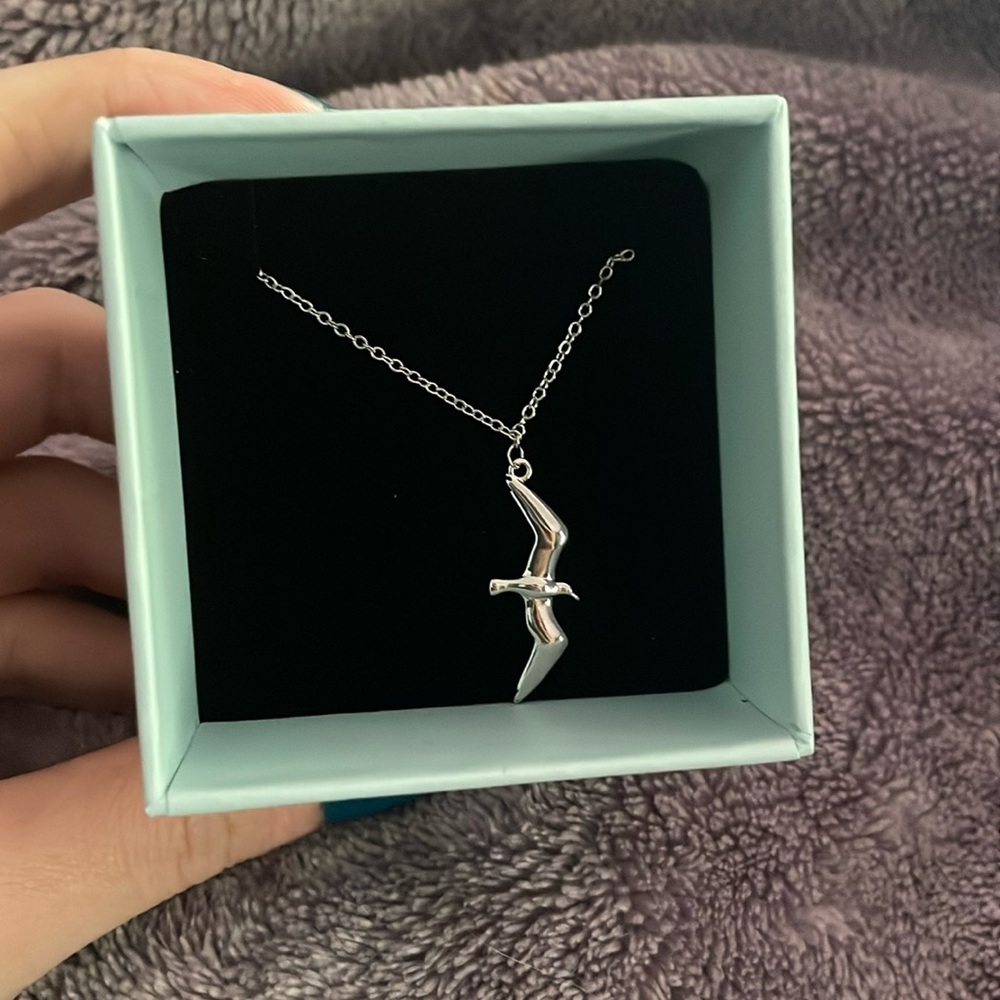 1989 Seagull Necklace